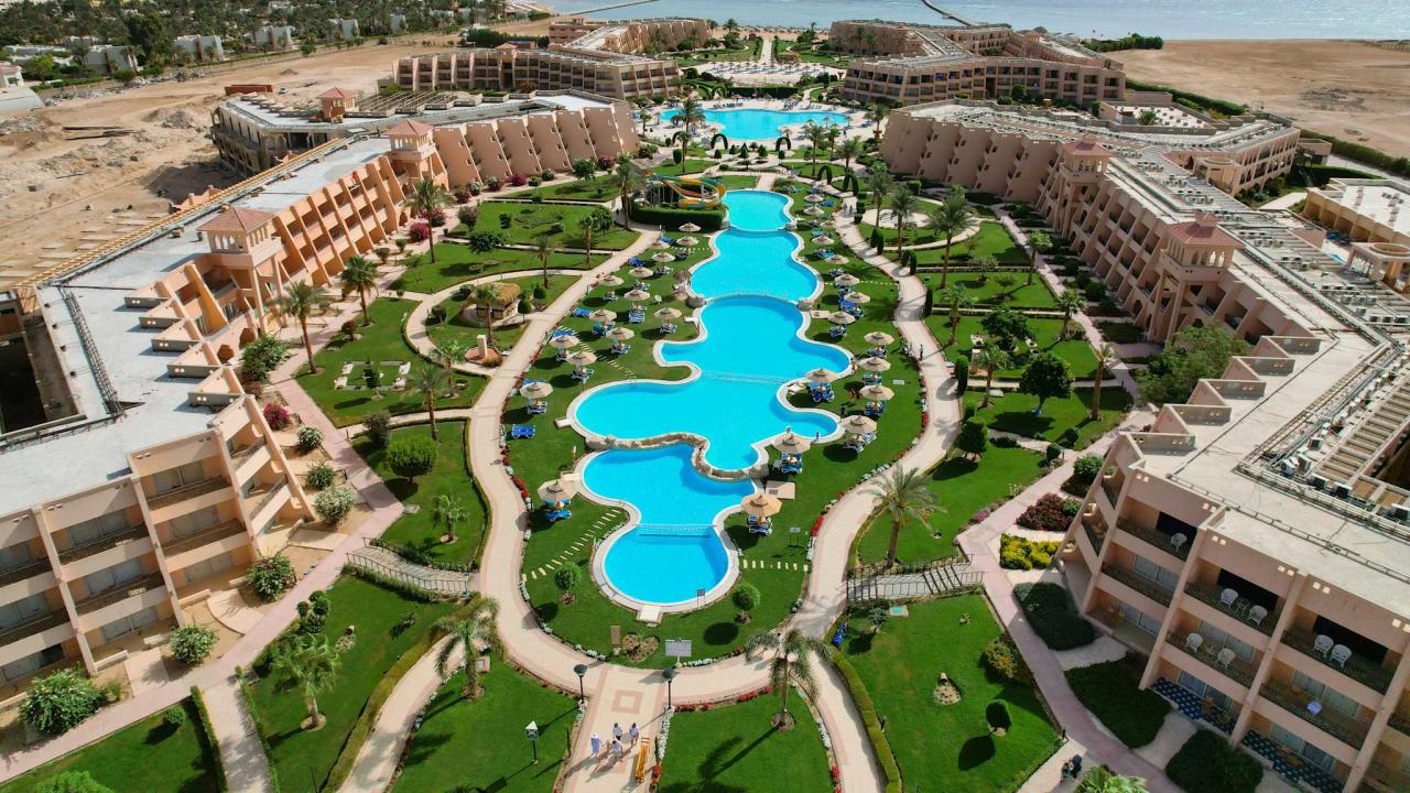 Top Platforms to Sell Your Fashion Collection Today