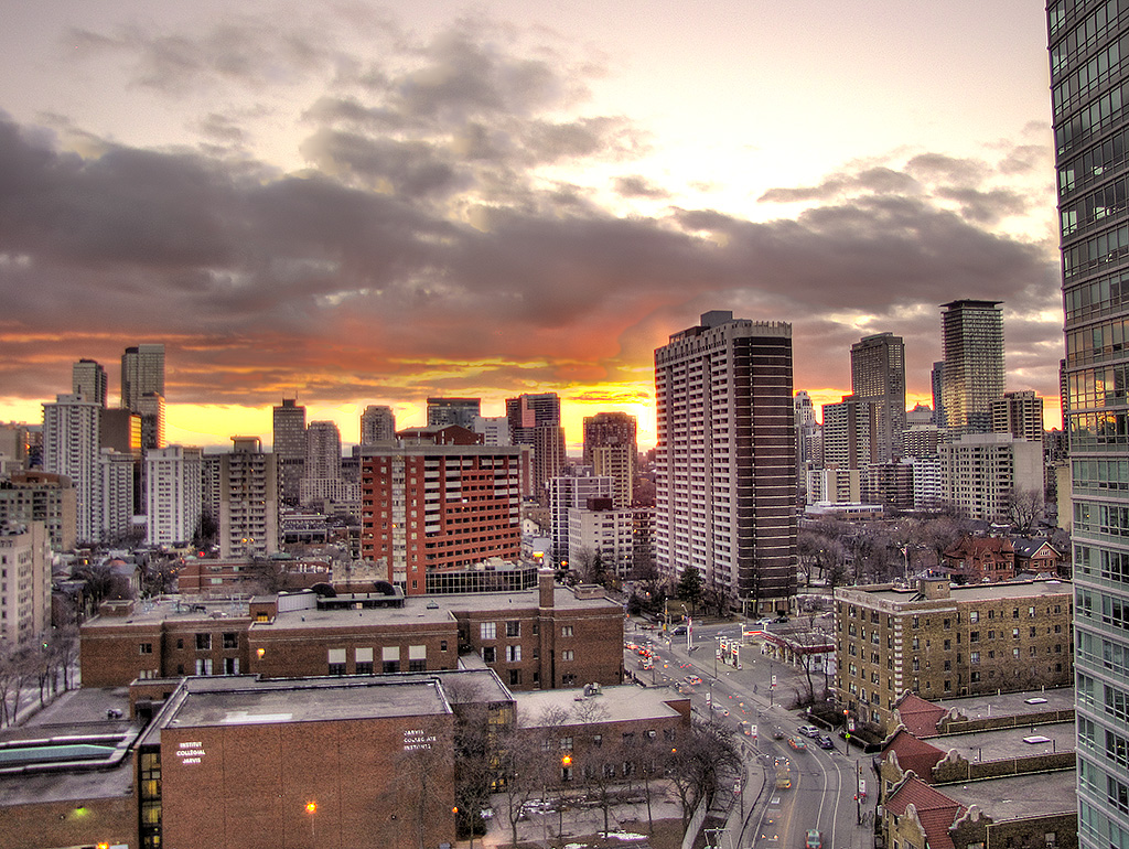 Evening Clutches That Add Glamour to Your Look