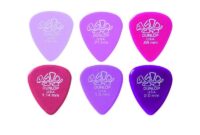 How to Pick the Right Clutch for a Wedding